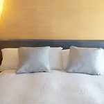 Esteba Hotell