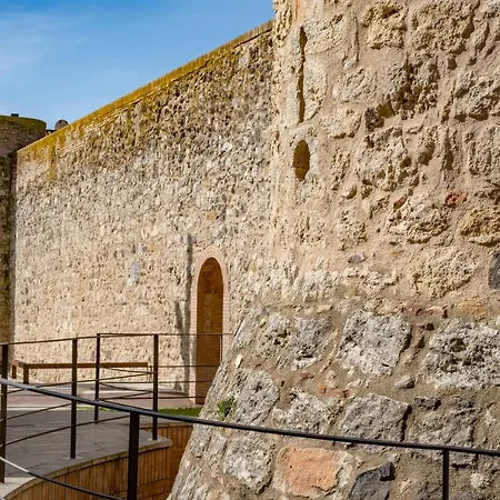 Esteba فندق كالذيس ذي مالافييّا
