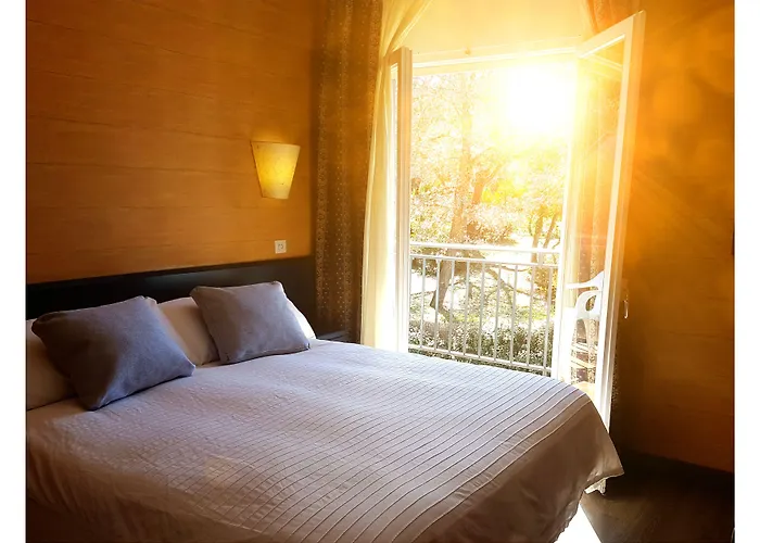 Esteba Hotel
